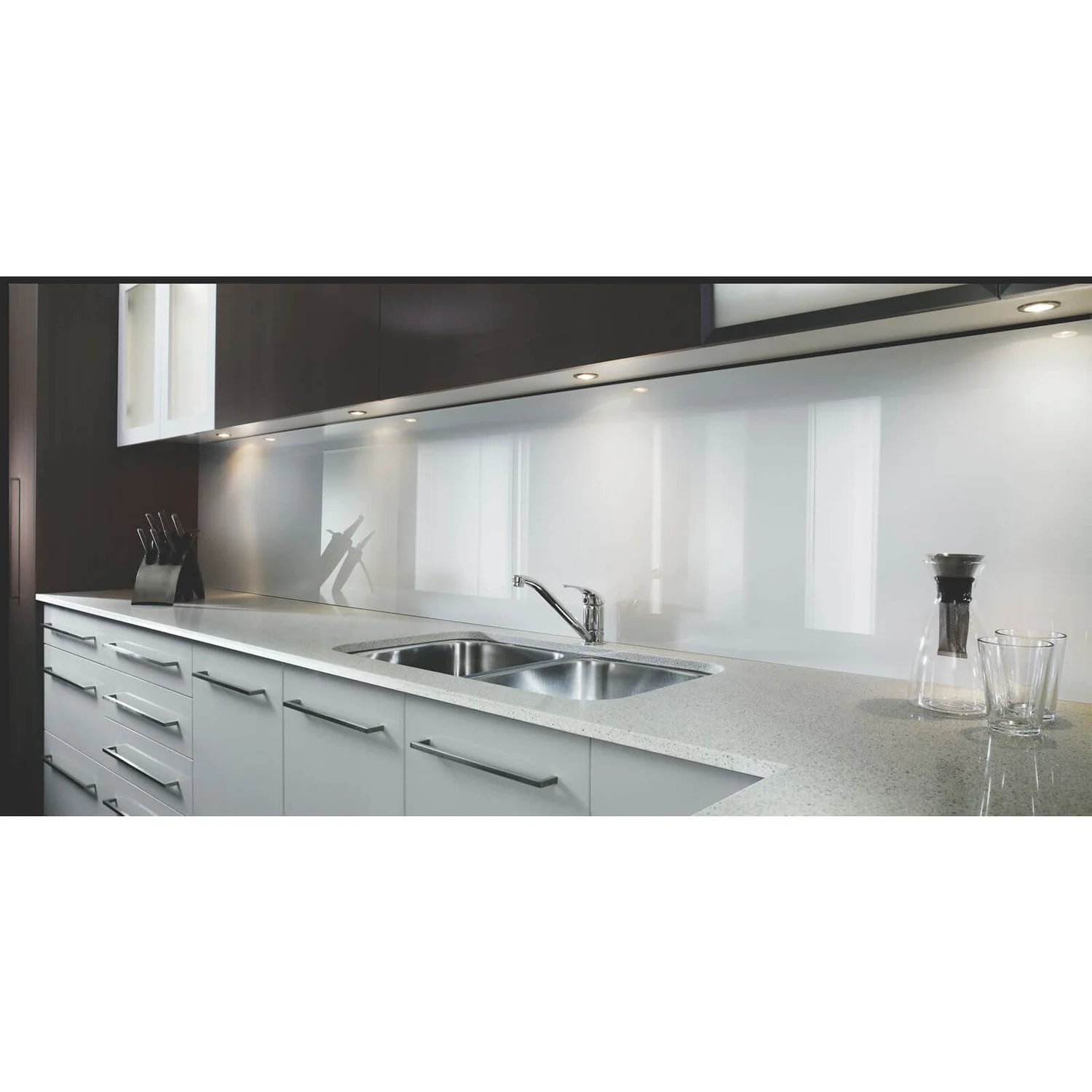Zenolite Acrylic Kitchen Splashback Panel - 2070 X 500mm - White 2 Zenolite Acrylic Kitchen Splashback Panel - 2070 X 500mm - White - Image 2