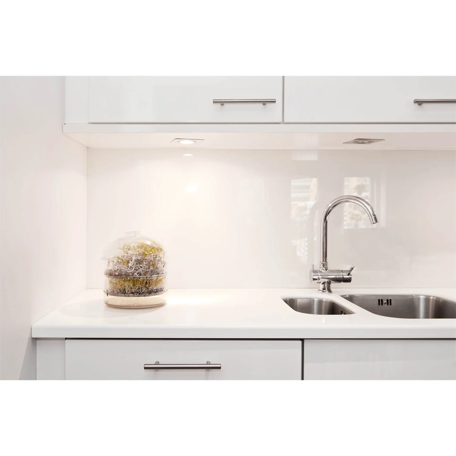 Alusplash Reversible Splashback - 900 X 800mm - Ice White & Ocean Wave 5 Alusplash Reversible Splashback - 900 X 800mm - Ice White & Ocean Wave - Image 5