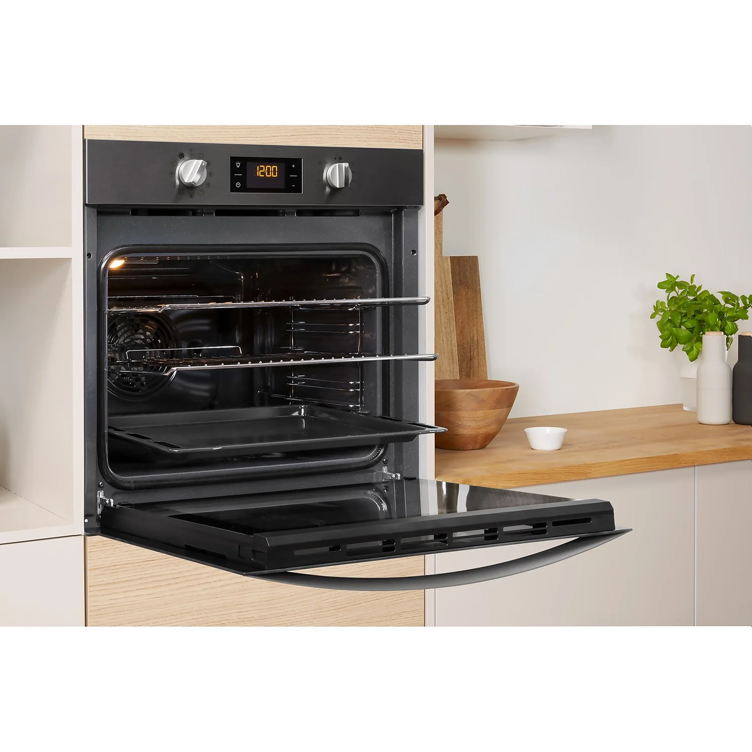 Indesit IFW3841PIXUK Built In Electric Single Oven - Stainless Steel 2 Indesit IFW3841PIXUK Built In Electric Single Oven - Stainless Steel - Image 2