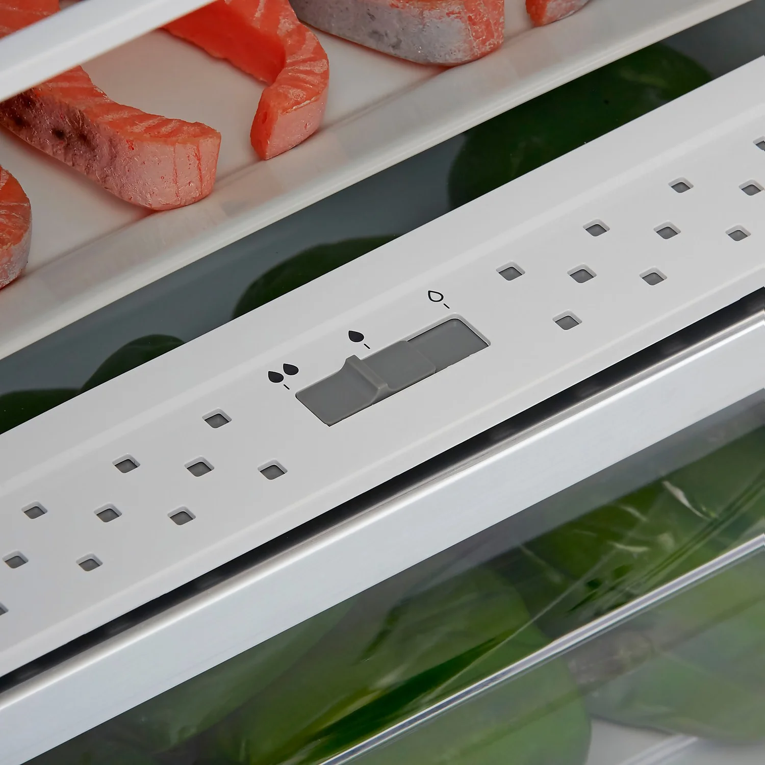 Hotpoint HBC185050F1 Integrated 50/50 Frost Free Fridge Freezer With Sliding Door Fixing Kit - White 5 Hotpoint HBC185050F1 Integrated 50/50 Frost Free Fridge Freezer With Sliding Door Fixing Kit - White - Image 5