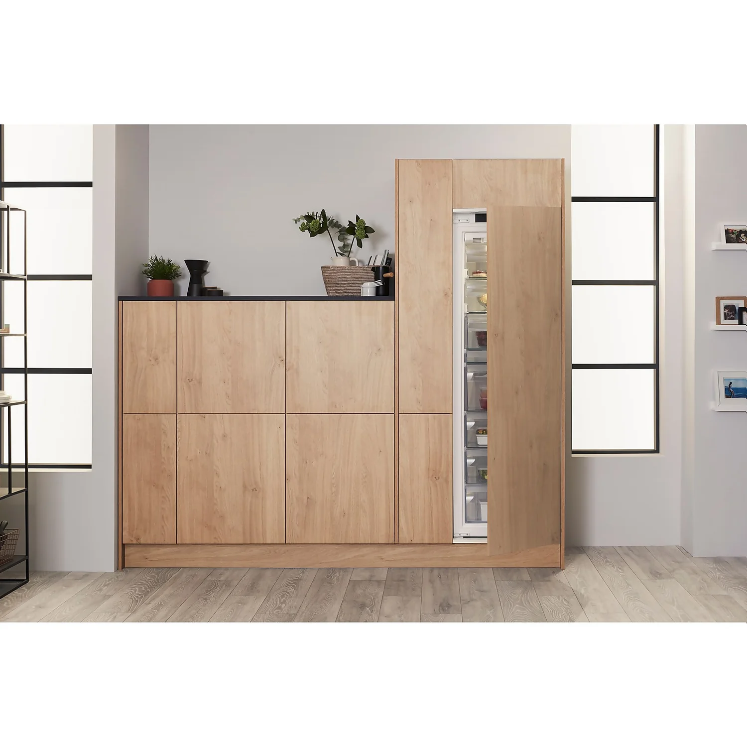 Hotpoint HF1801EF1UK Integrated Frost Free Upright Freezer With Sliding Door Fixing Kit 2 Hotpoint HF1801EF1UK Integrated Frost Free Upright Freezer With Sliding Door Fixing Kit - Image 2