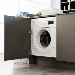 Hotpoint BIWMHG91484UK Integrated 9Kg Washing Machine With 1400 Rpm - White -Hoove Kitchen Shop 14200039 1775011737790950